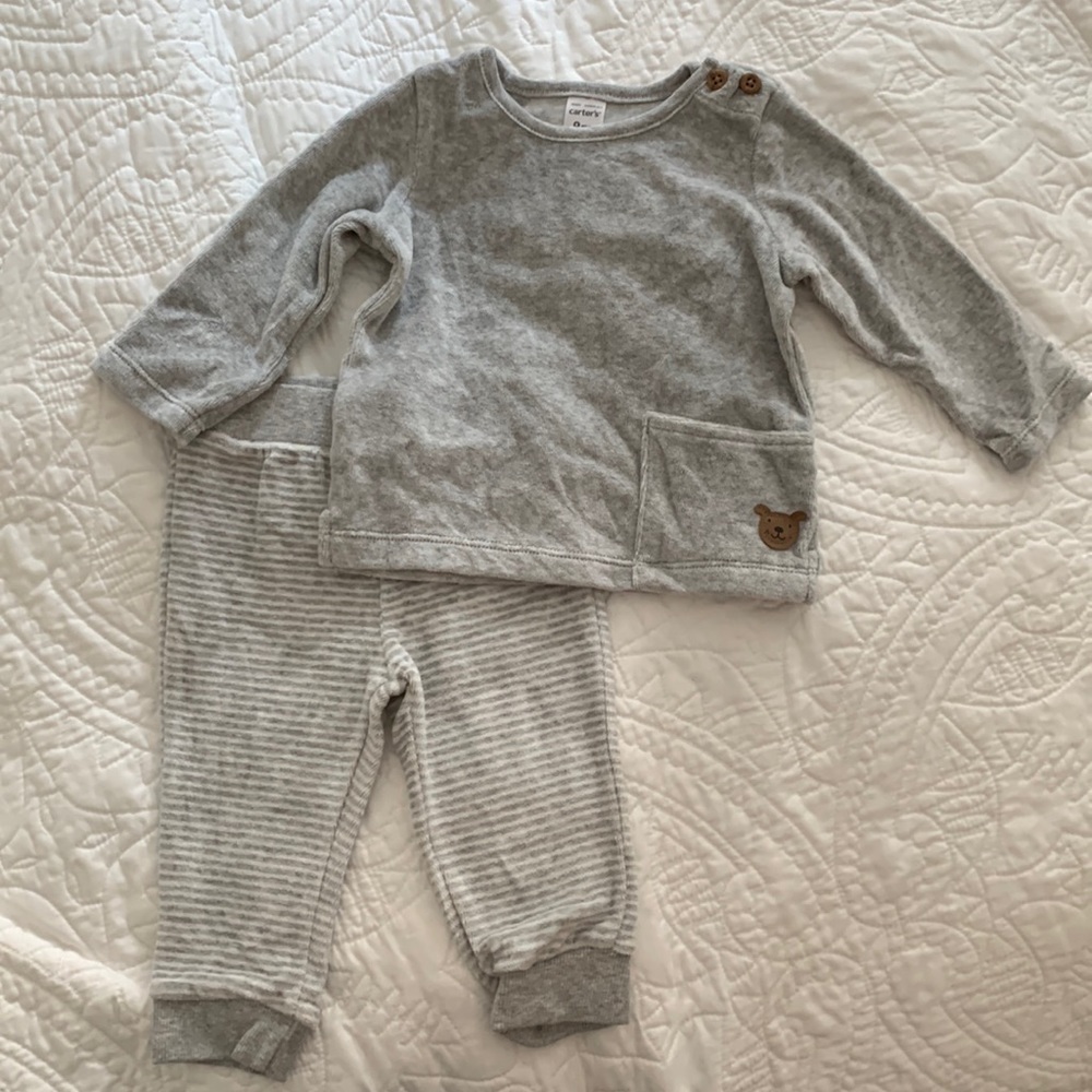 Boys neutral velour two piece set with animal appliqué